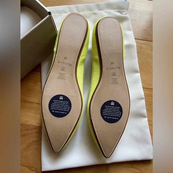 NWT Rothy’s Limited Edition Pointed Toe In retired color Sunbeam with Duster bag - Picture 2 of 4